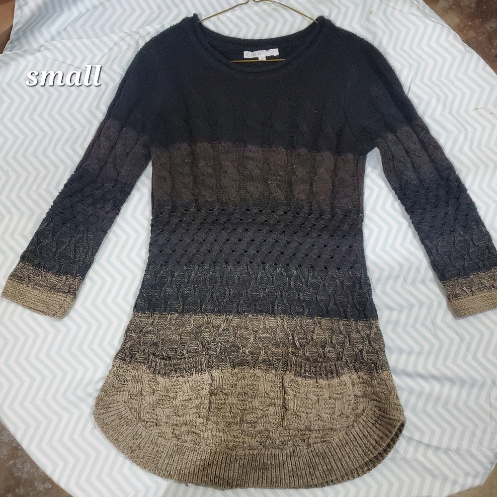 Small knitted top